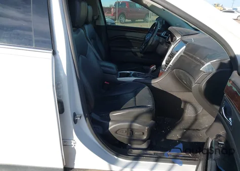 2016 Cadillac Srx Luxury Collection z USA, uszkodzony, nr VIN 3GYFNBE31GS517315